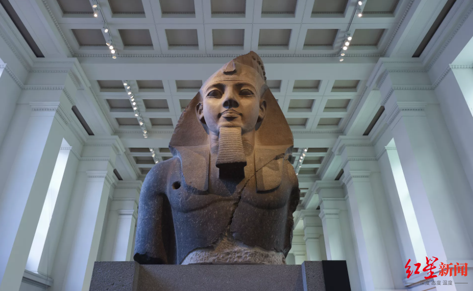 大英博物馆内的古埃及法老拉美西斯二世胸像